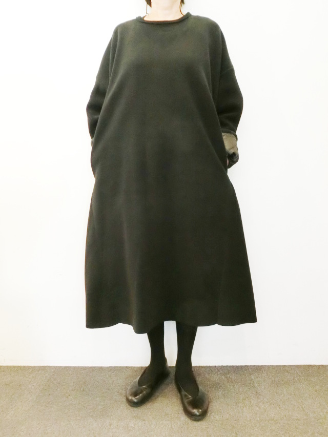 フリースワンピース